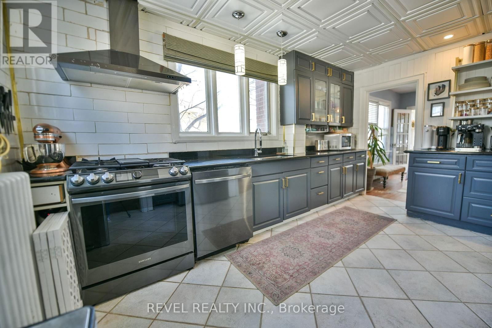 335 TOKE STREET Image 15