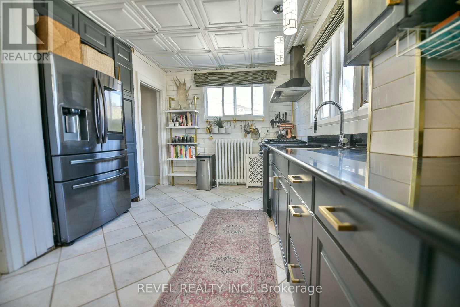 335 TOKE STREET Image 17