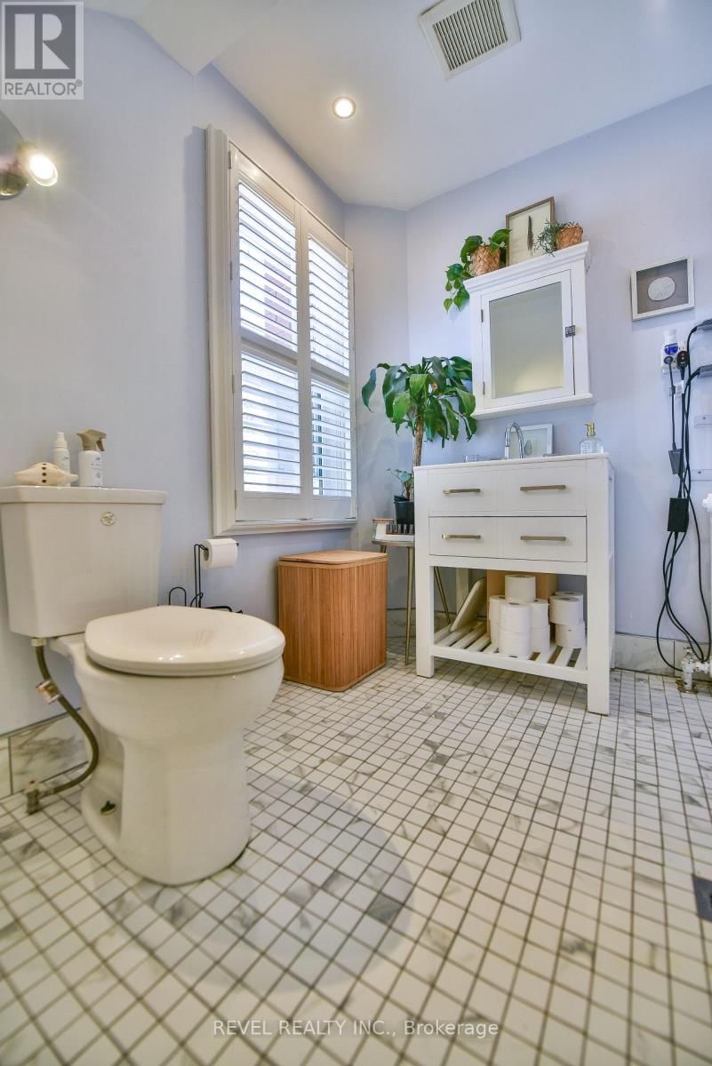 335 TOKE STREET Image 30