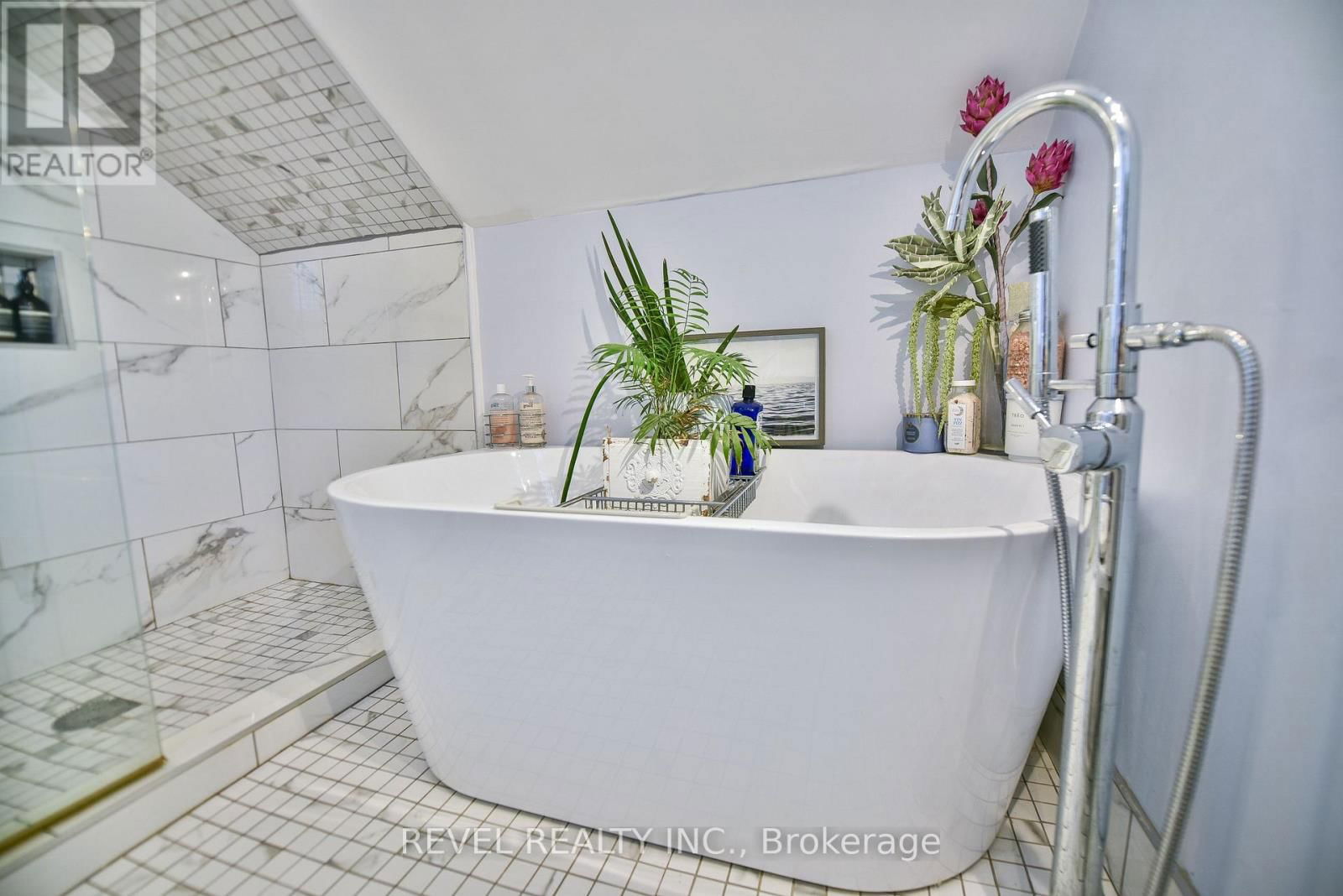 335 TOKE STREET Image 32