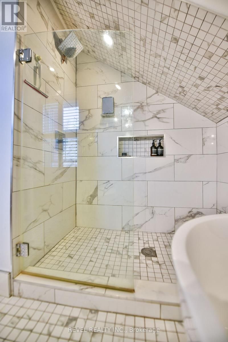 335 TOKE STREET Image 33