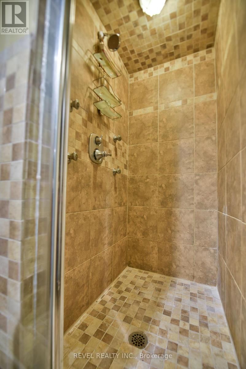 335 TOKE STREET Image 36