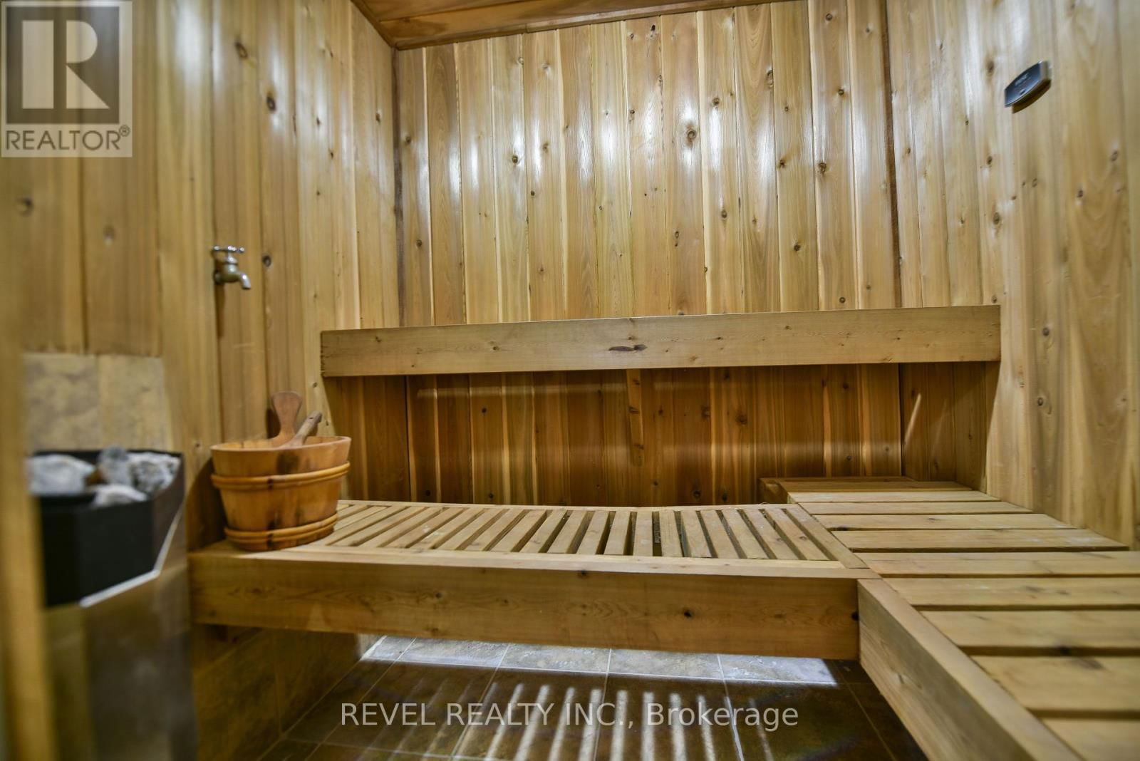335 TOKE STREET Image 37