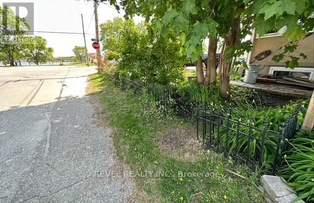 335 TOKE STREET Image 43