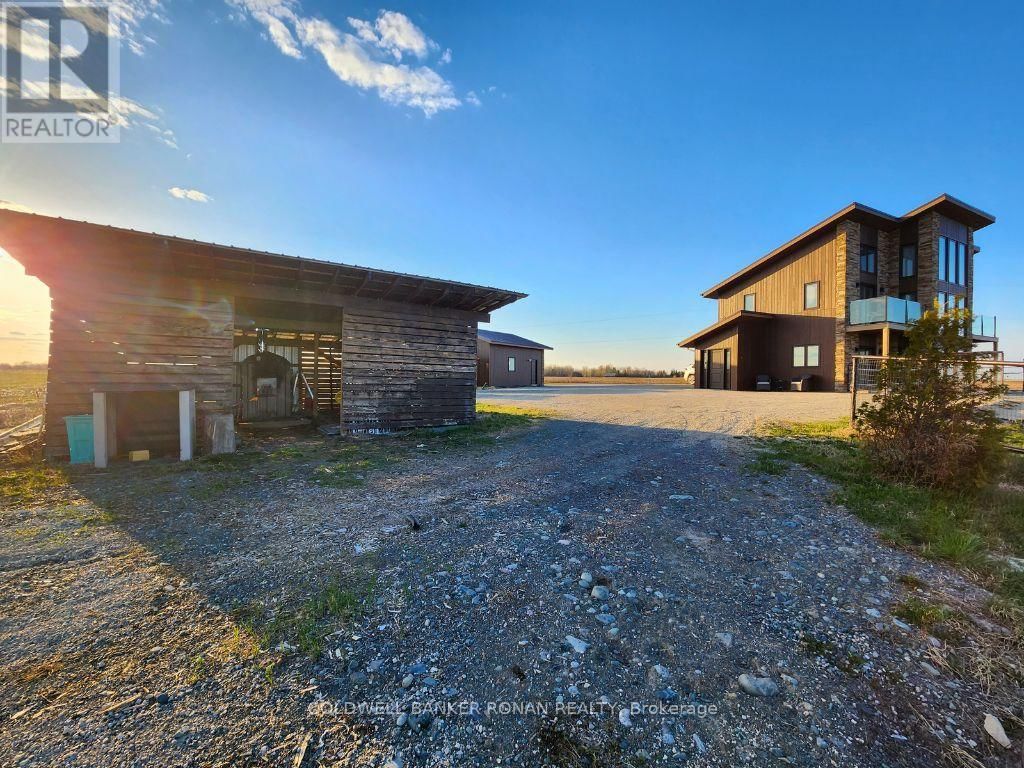 328535 HIGHWAY 560 Image 17