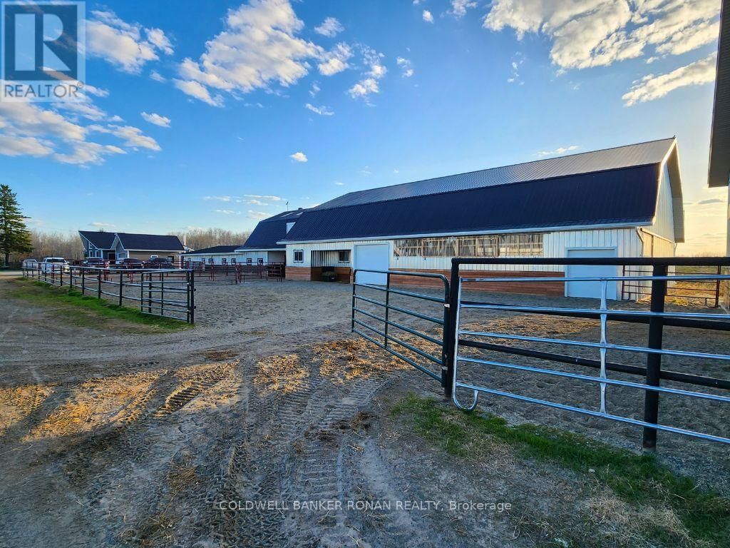 328535 HIGHWAY 560 Image 27