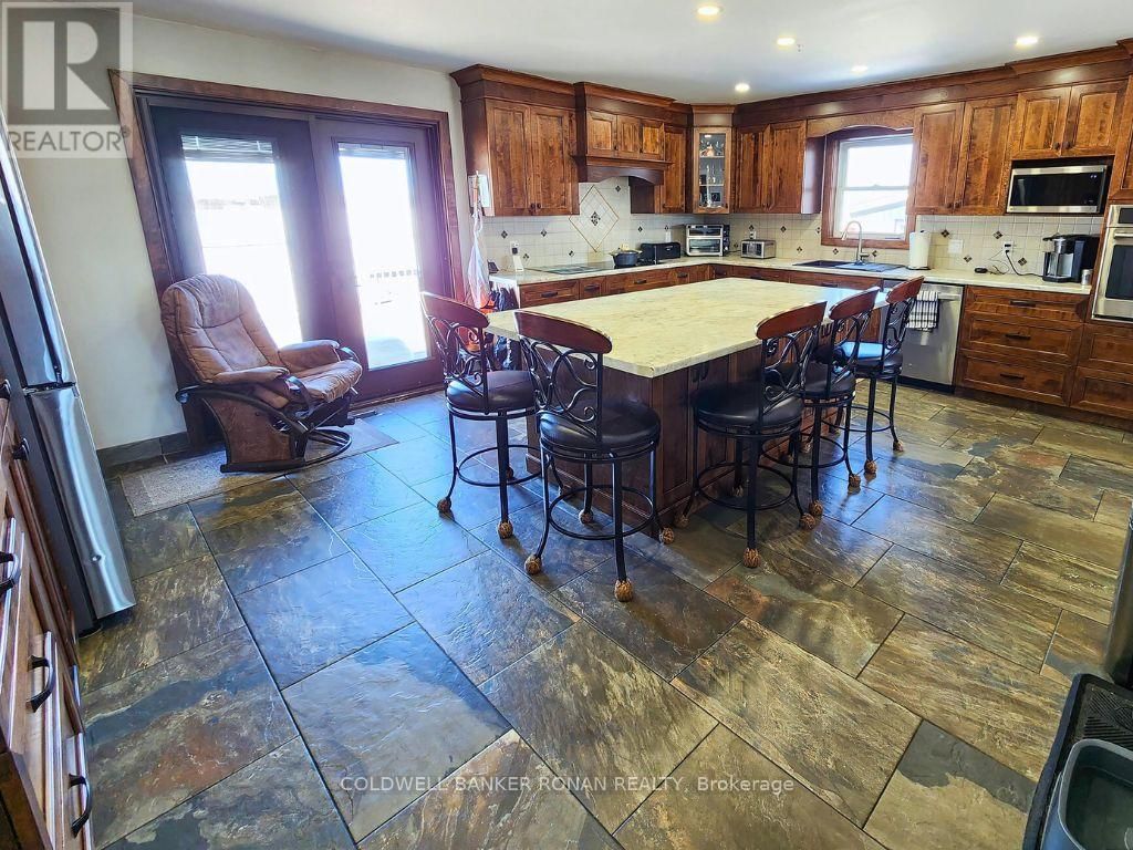 328535 HIGHWAY 560 Image 7