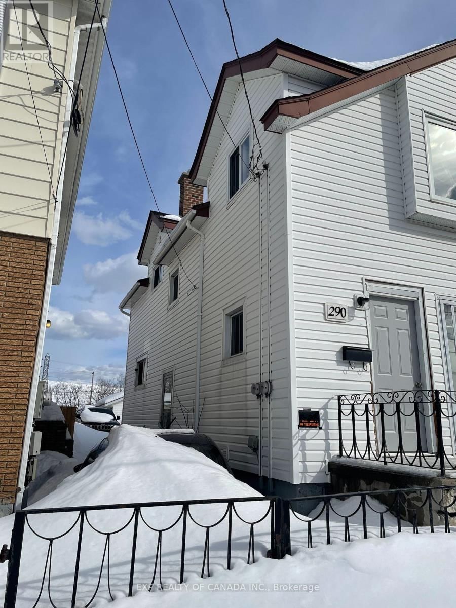 290 - 292 SPRUCE STREET SOUTH Image 2
