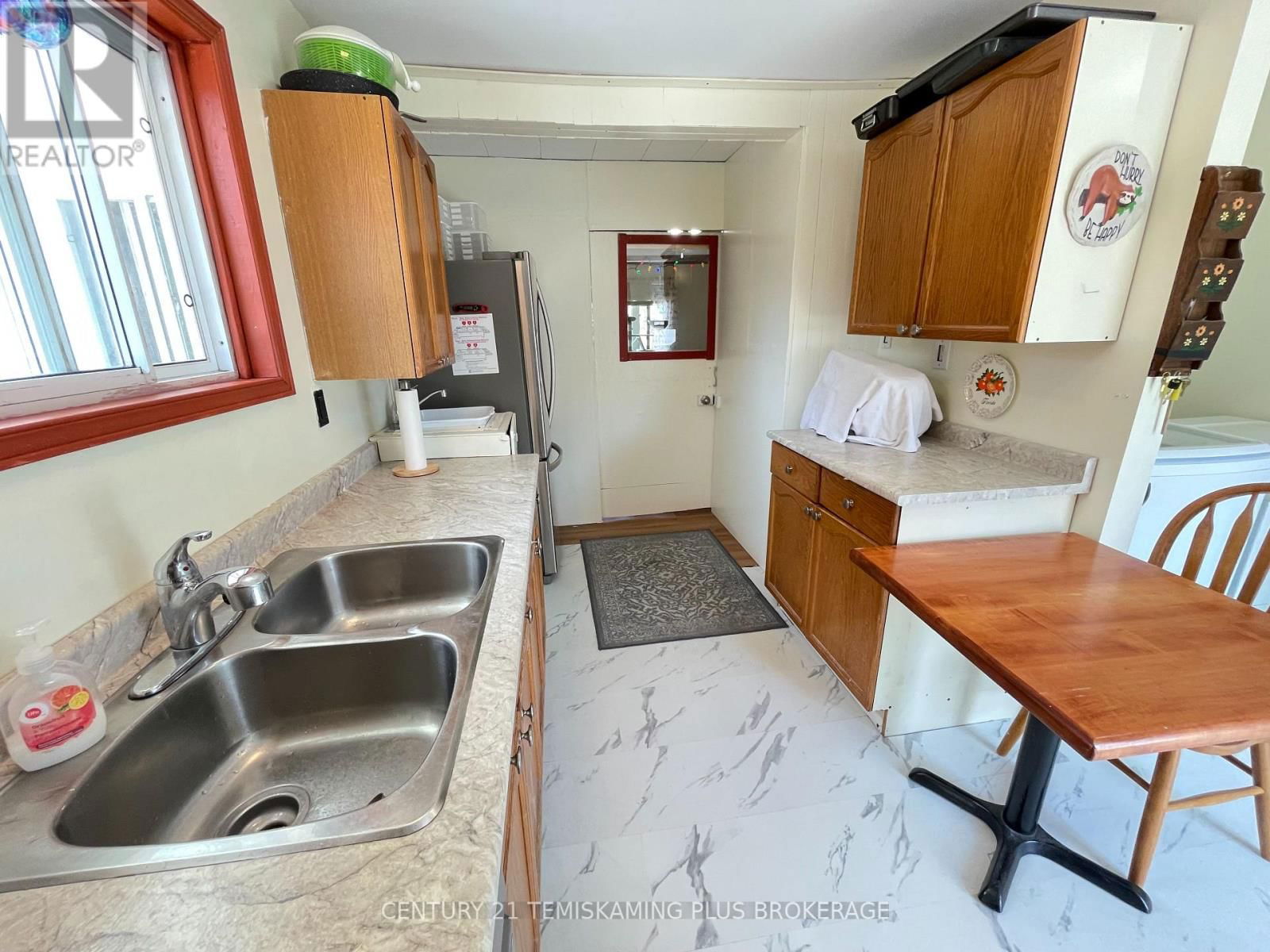 62 EMPIRE STREET Image 11