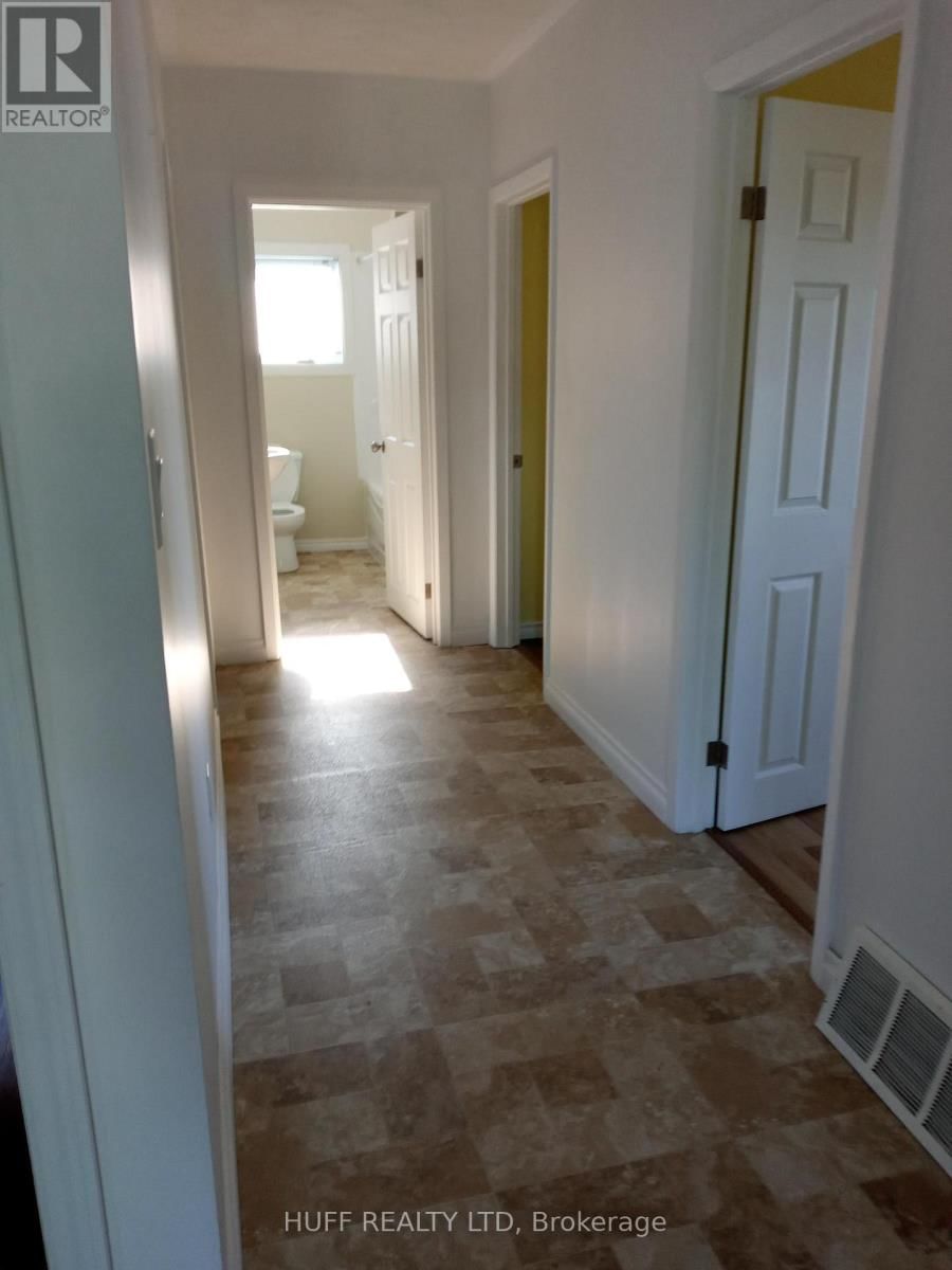 69 NINTH STREET EAST Image 17
