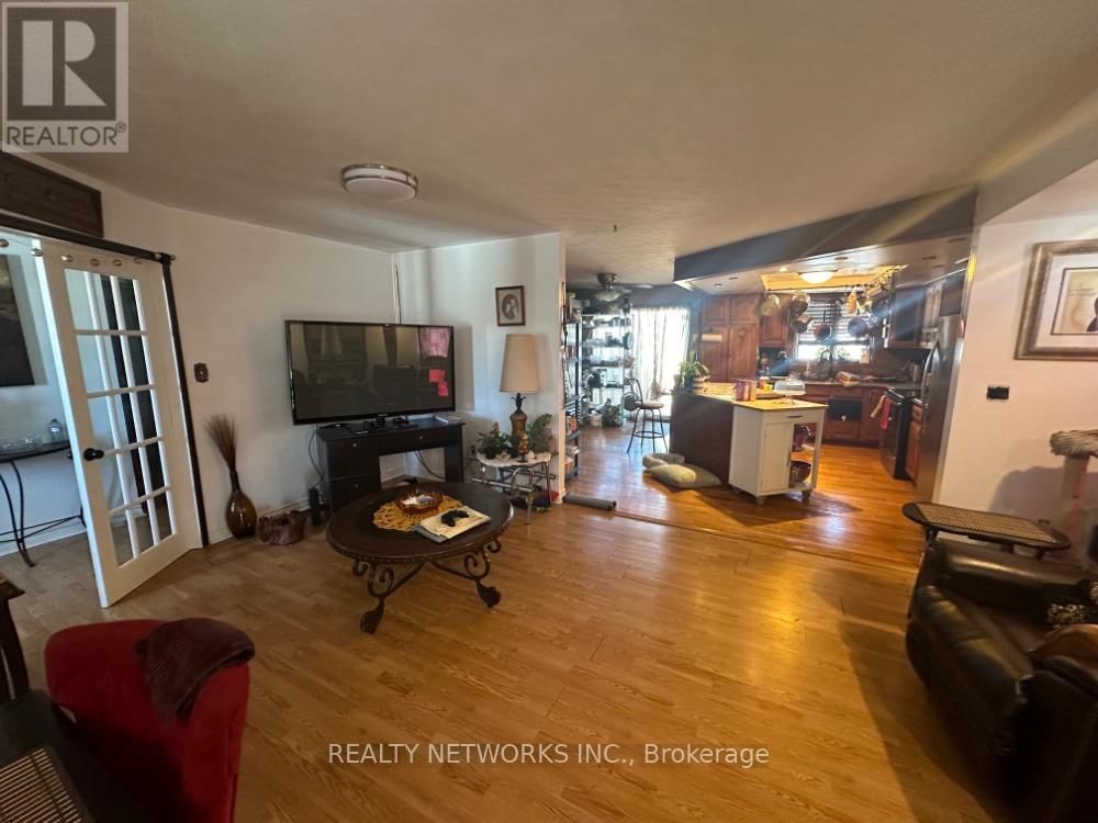 2360 JAGUAR DRIVE Image 4