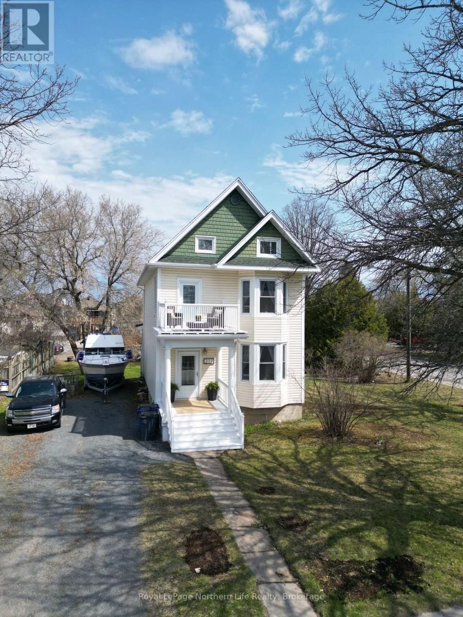 211 FARAH AVENUE Image 1
