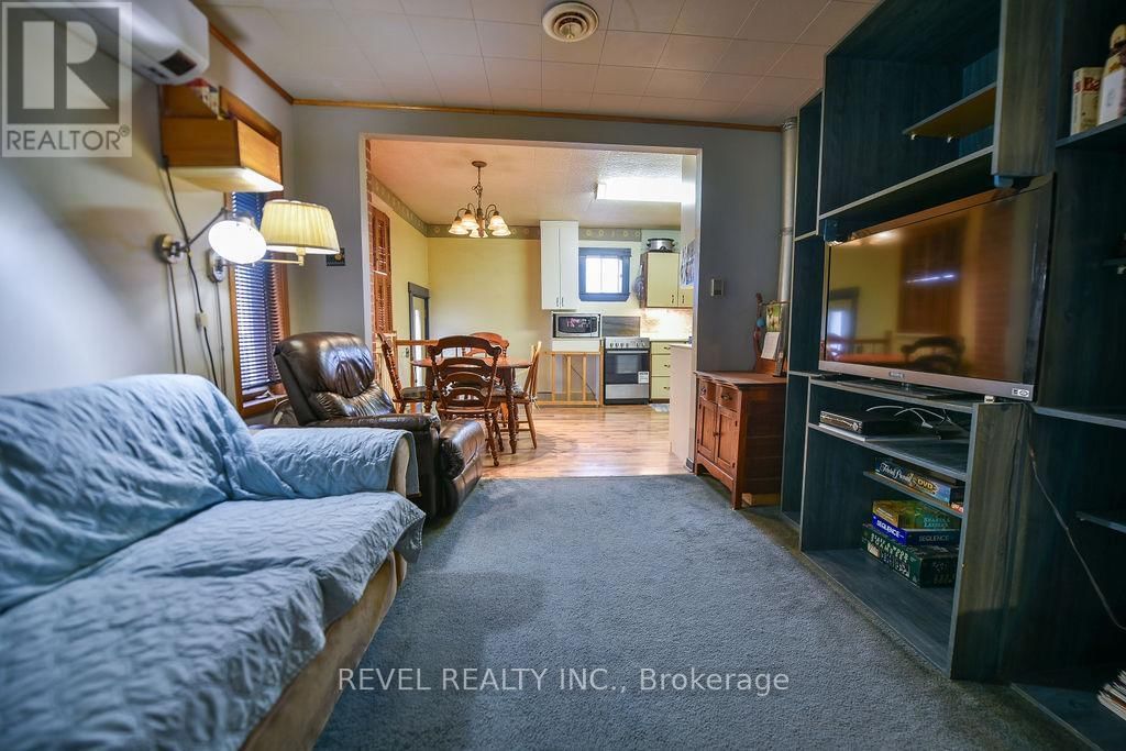 19 DWYER AVENUE Image 10