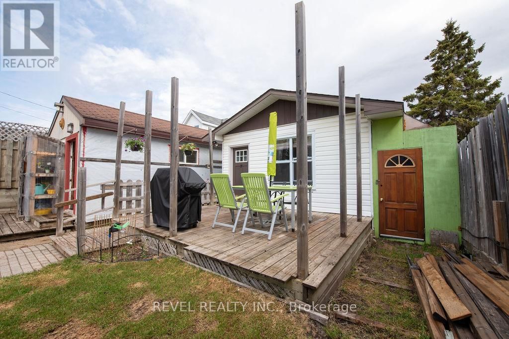 19 DWYER AVENUE Image 38