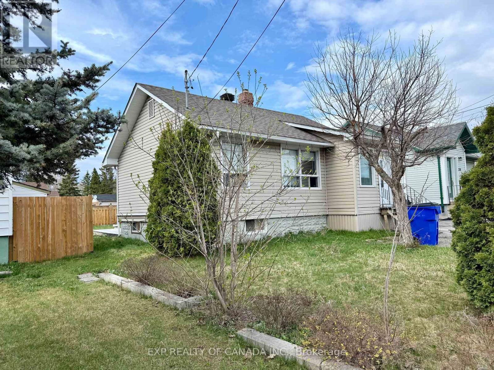 254 ROSS AVENUE EAST Image 3
