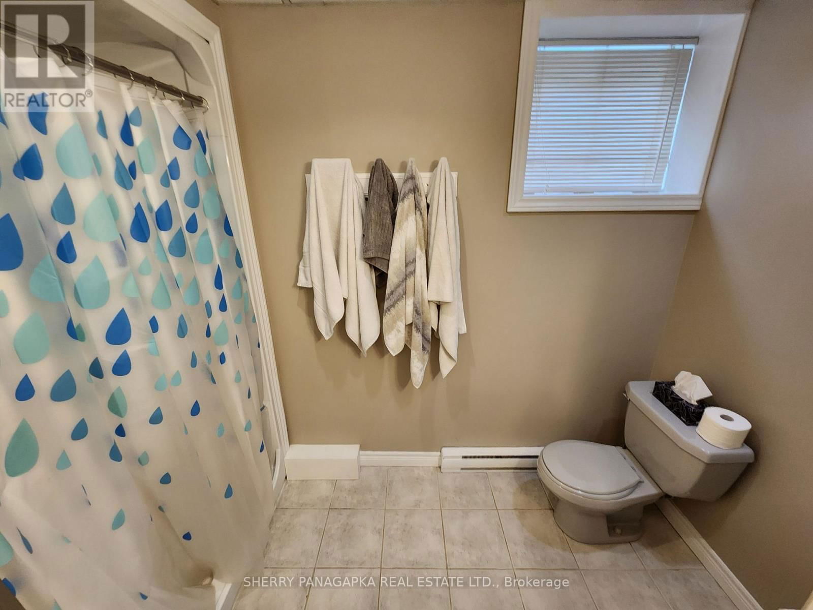 71 BALSAM AVENUE Image 36