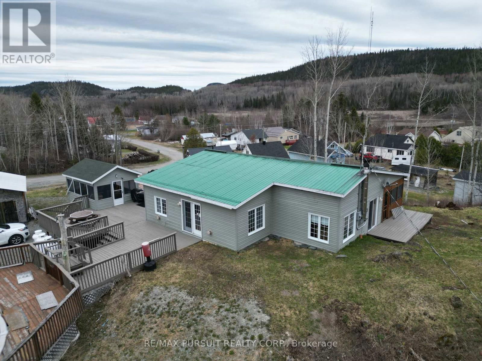 8 TOWNSLEY AVENUE Image 15