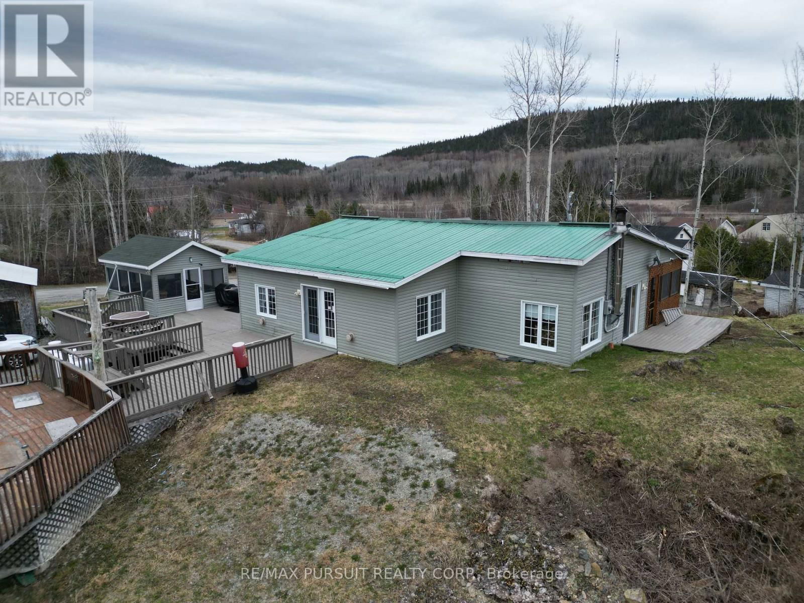 8 TOWNSLEY AVENUE Image 16