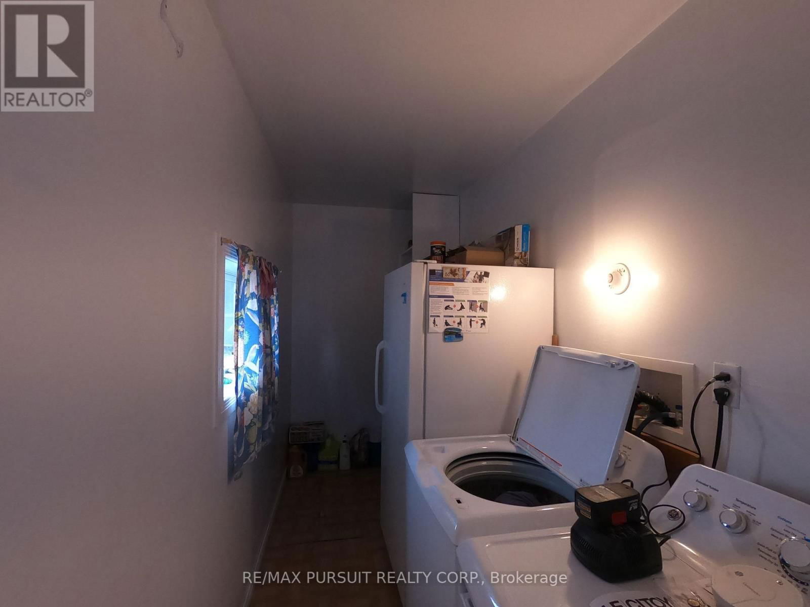 8 TOWNSLEY AVENUE Image 27