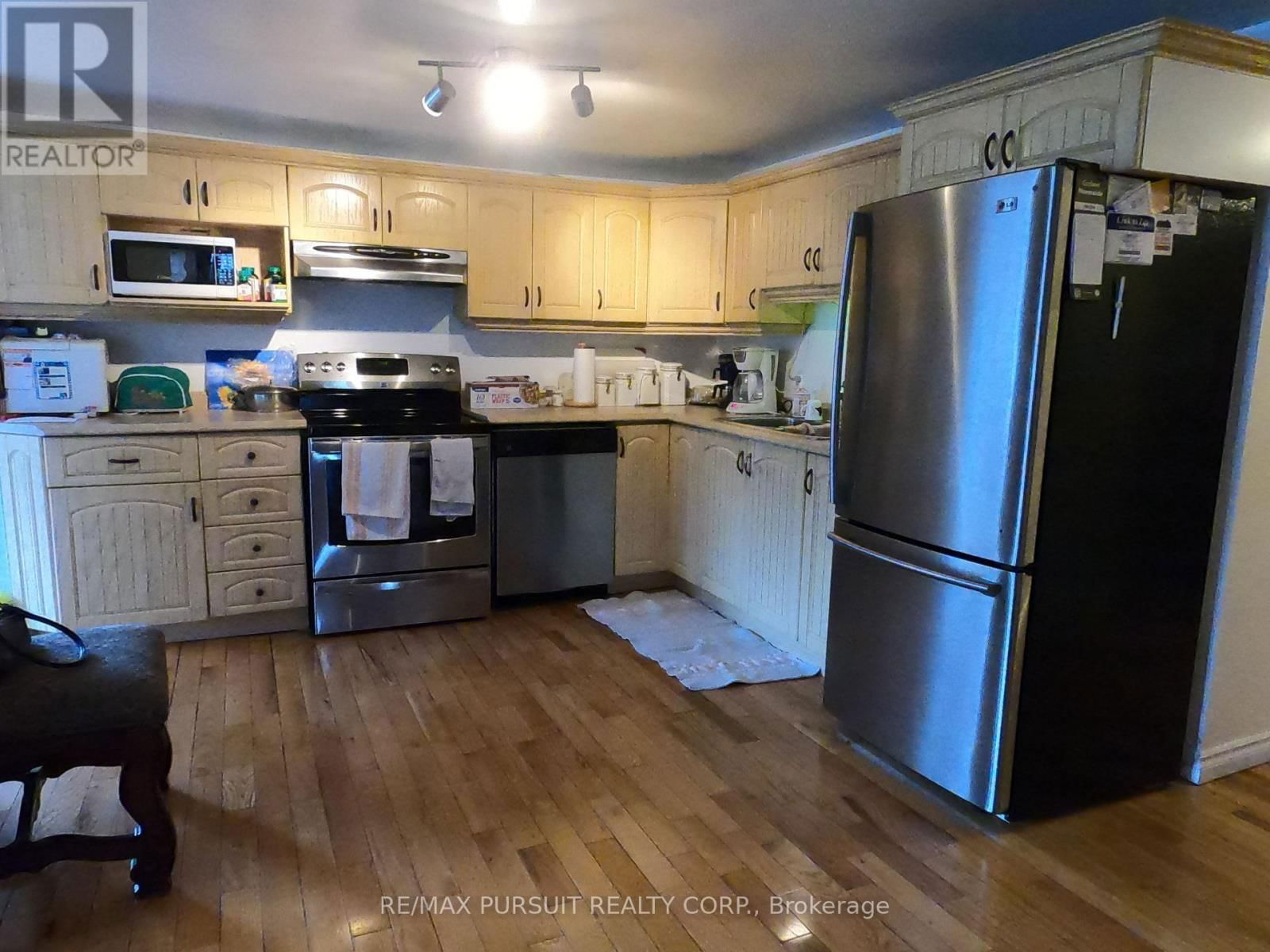 8 TOWNSLEY AVENUE Image 28