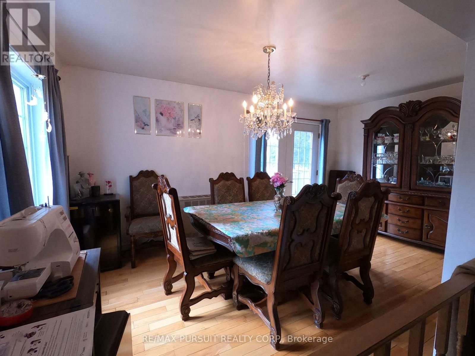 8 TOWNSLEY AVENUE Image 30