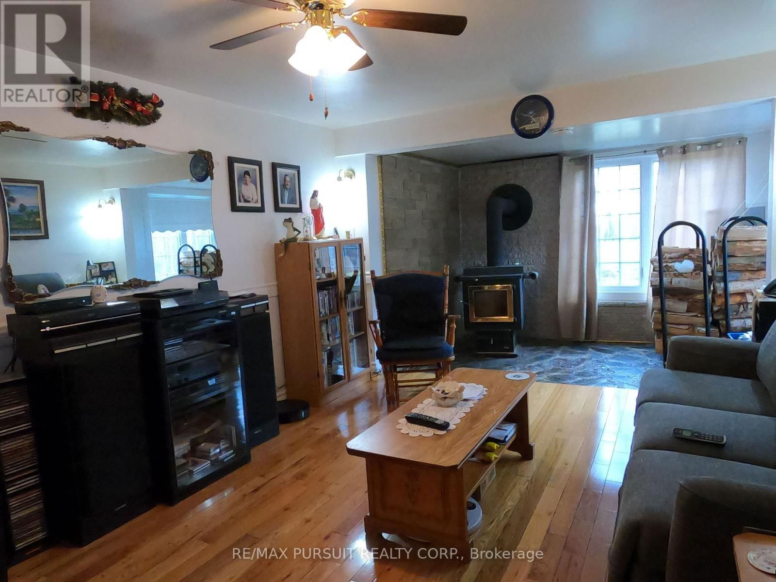 8 TOWNSLEY AVENUE Image 5