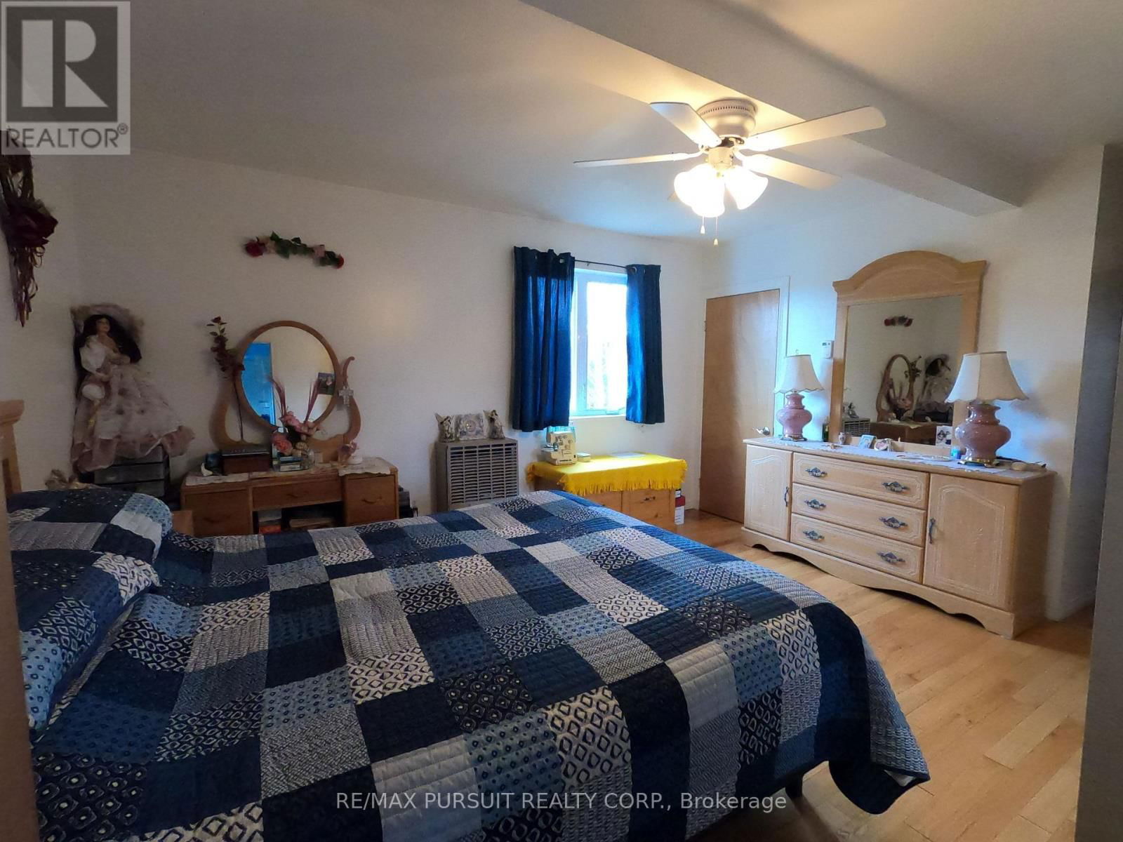 8 TOWNSLEY AVENUE Image 6