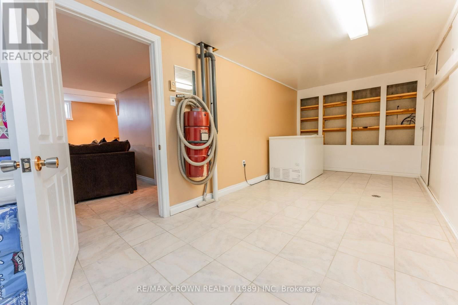 3 NURSERY ROAD Image 41