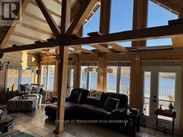 1230 HIGHWAY 65 W Image 18