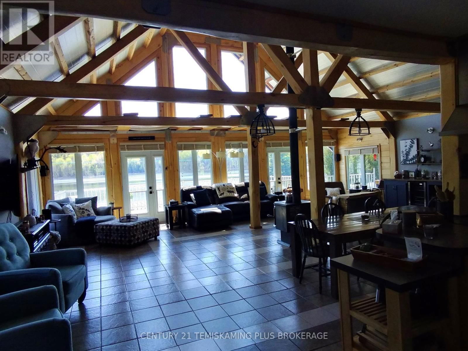 1230 HIGHWAY 65 W Image 20