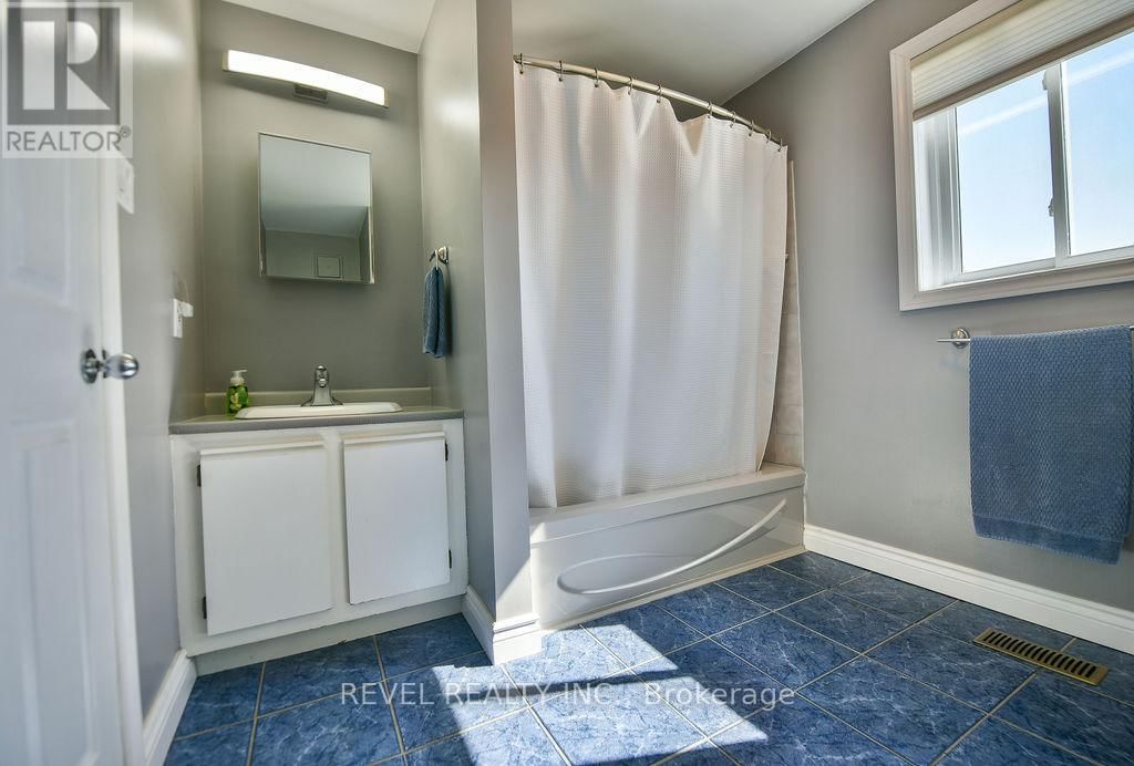 107 GIRDWOOD CRESCENT Image 22