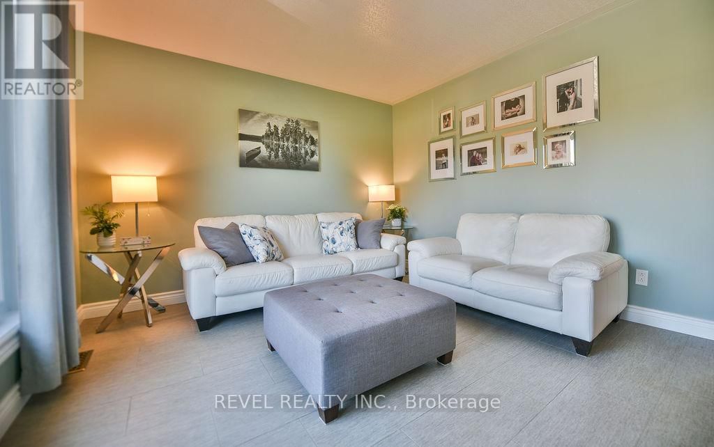 107 GIRDWOOD CRESCENT Image 3
