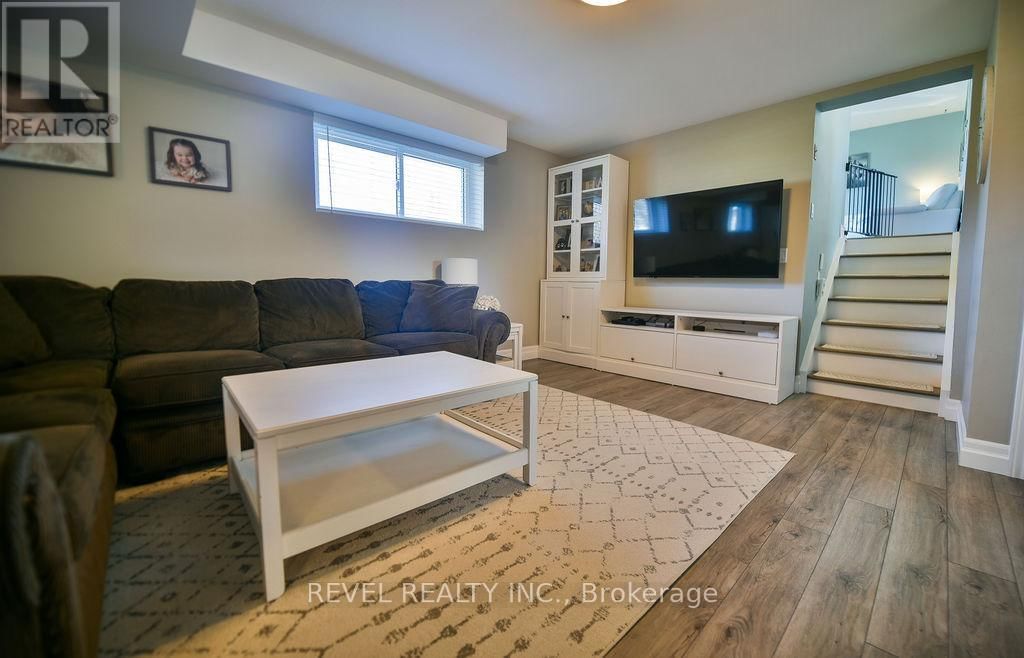 107 GIRDWOOD CRESCENT Image 30