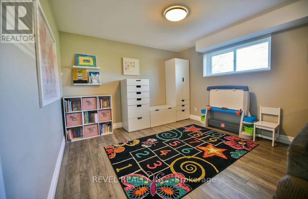 107 GIRDWOOD CRESCENT Image 31