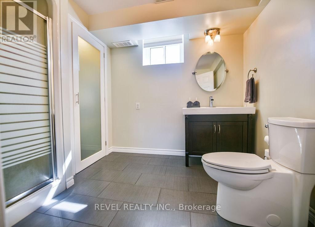 107 GIRDWOOD CRESCENT Image 36