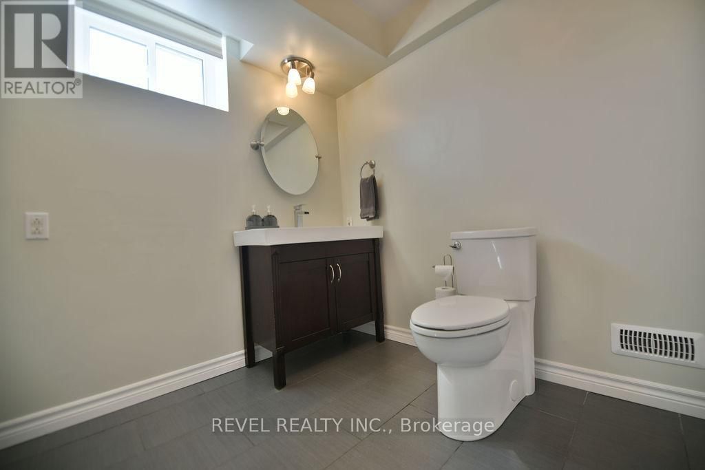 107 GIRDWOOD CRESCENT Image 37