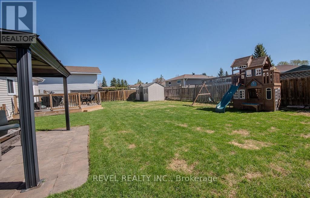 107 GIRDWOOD CRESCENT Image 44