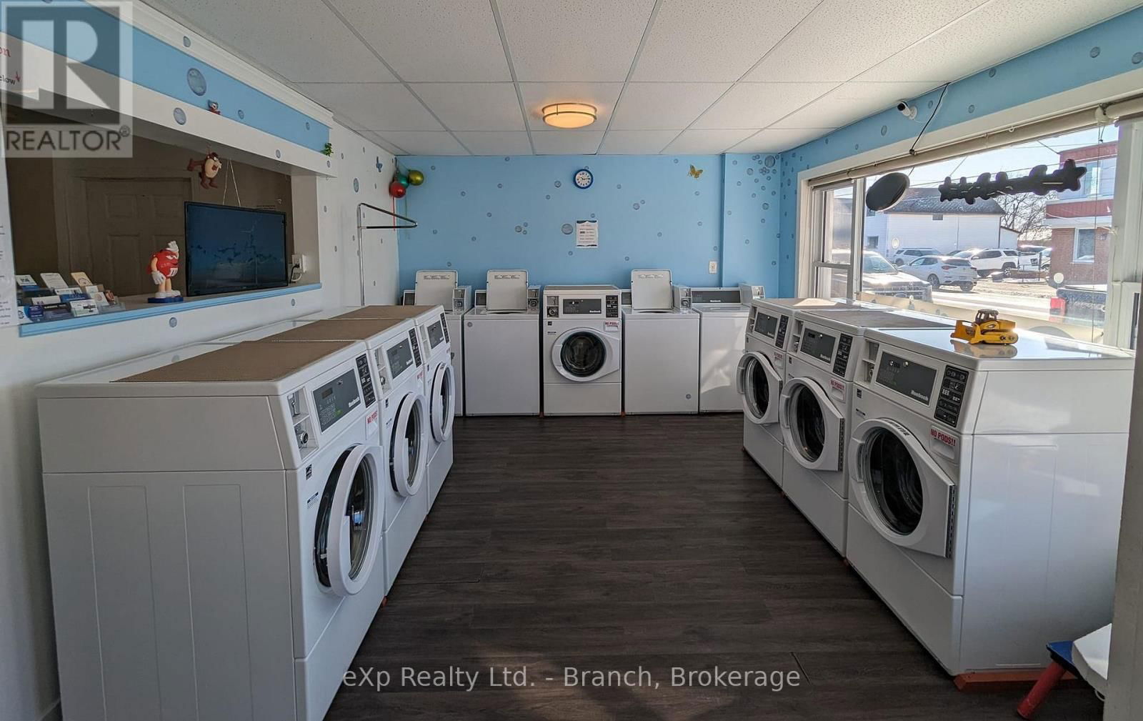 131-133 WHITEWOOD AVENUE Image 15