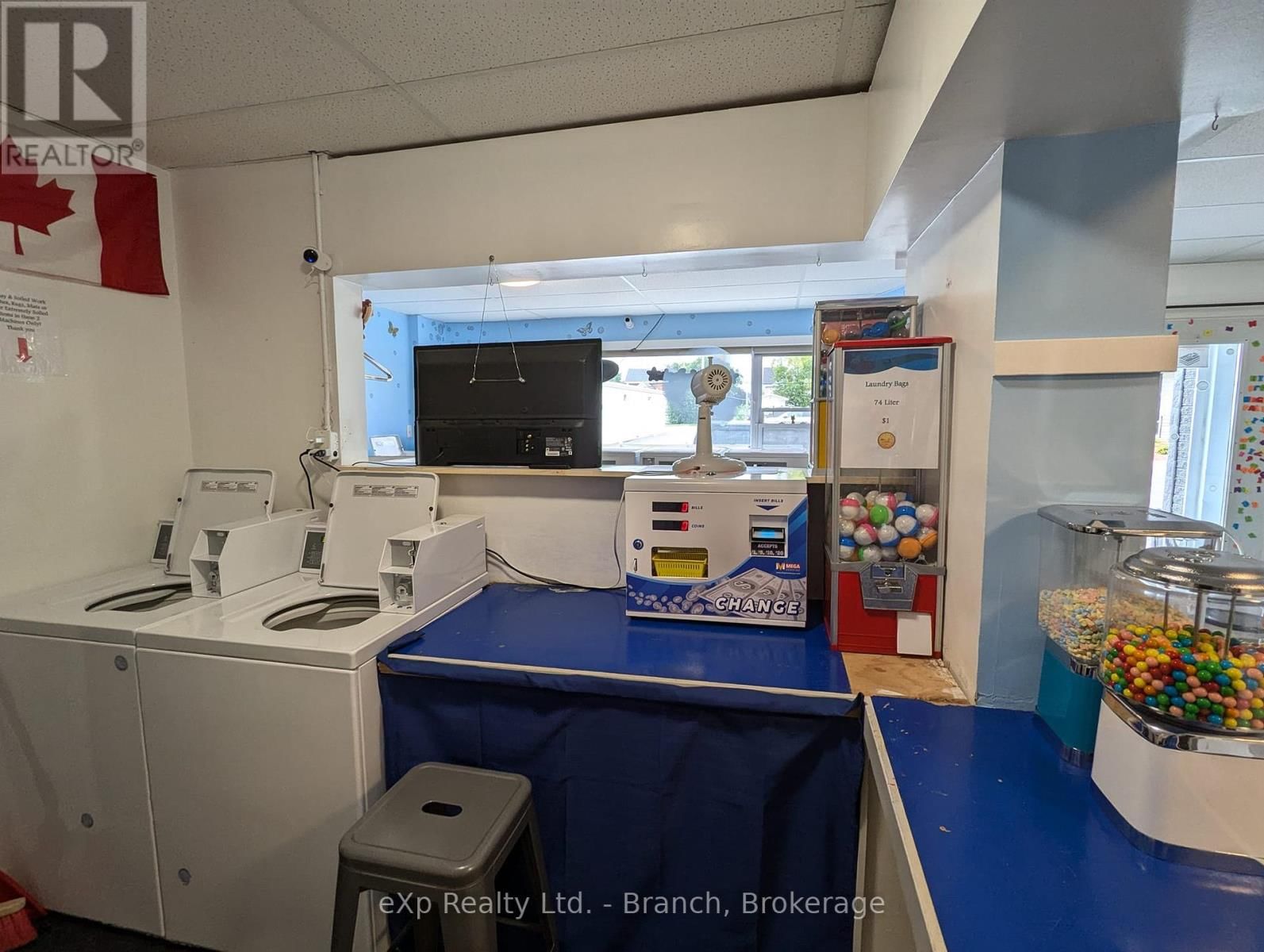 131-133 WHITEWOOD AVENUE Image 16