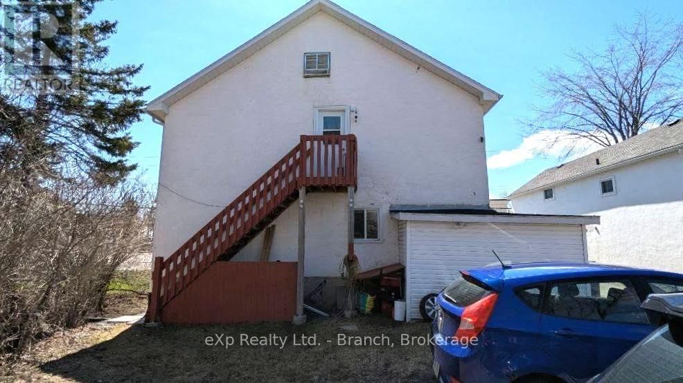 131-133 WHITEWOOD AVENUE Image 3