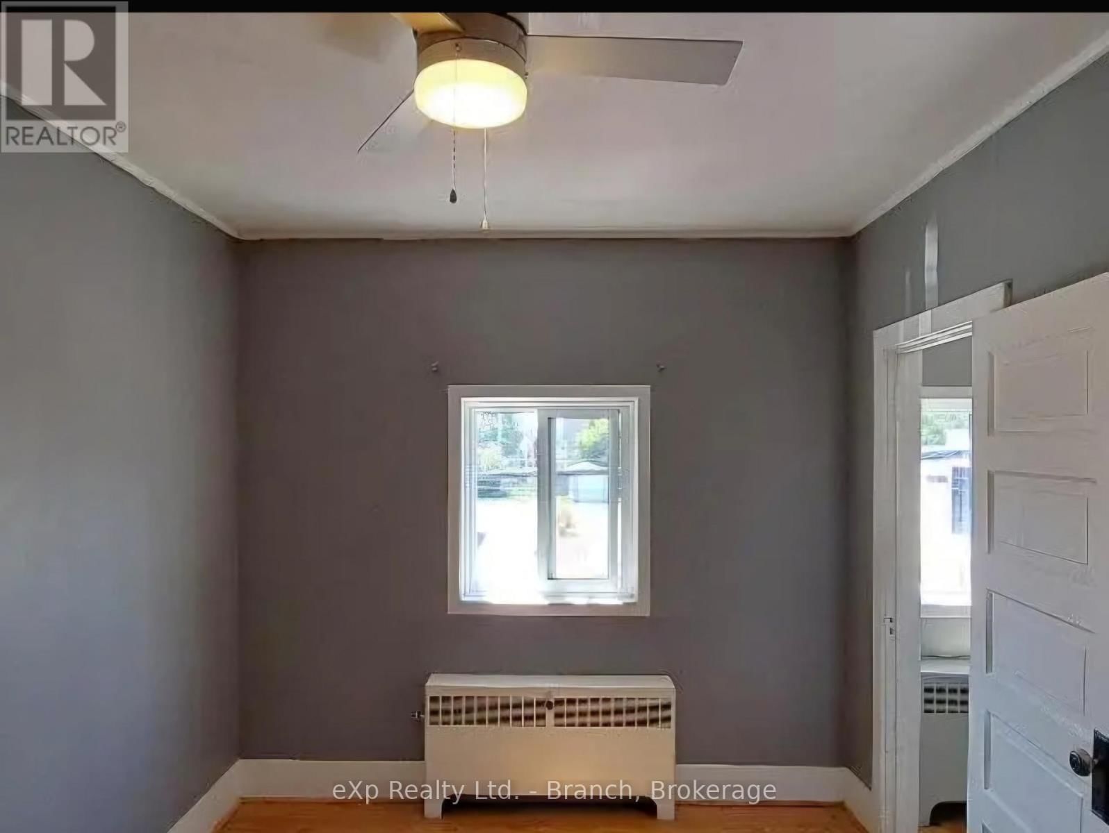 131-133 WHITEWOOD AVENUE Image 32