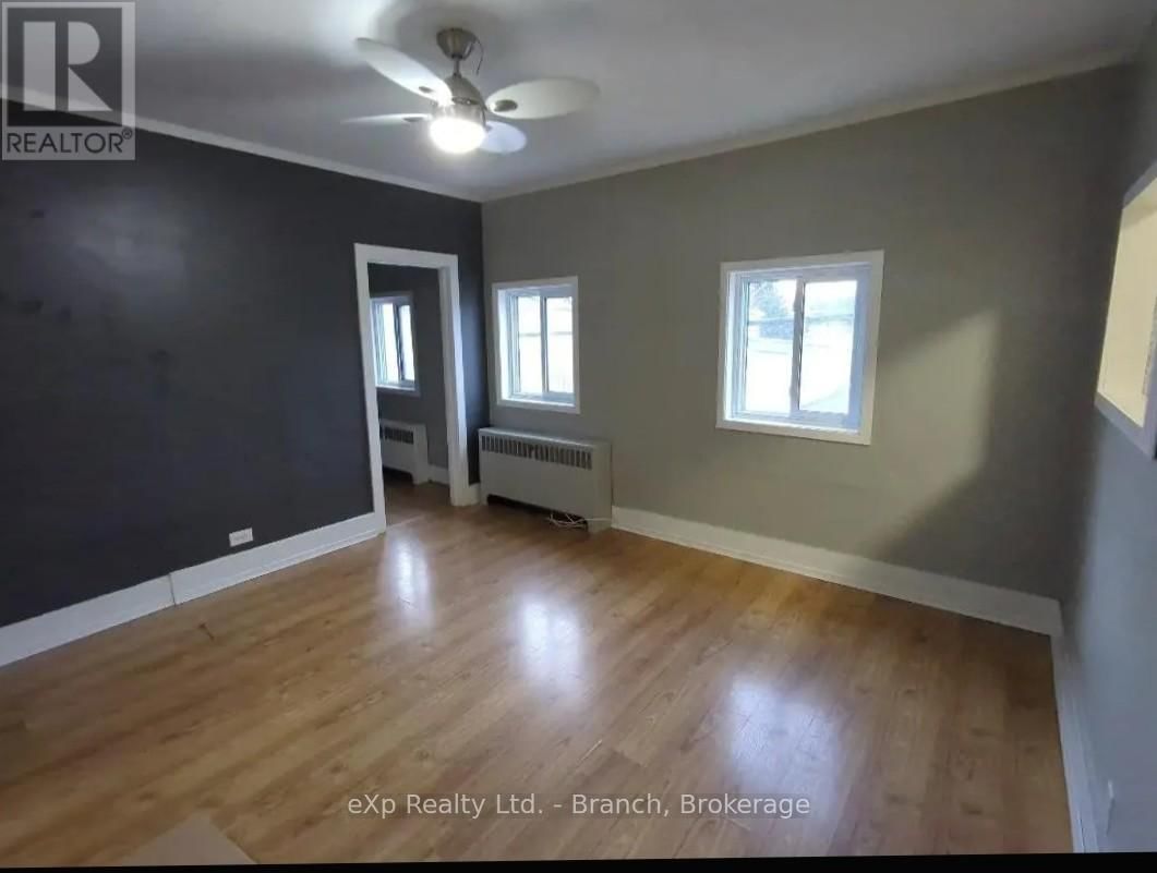 131-133 WHITEWOOD AVENUE Image 34