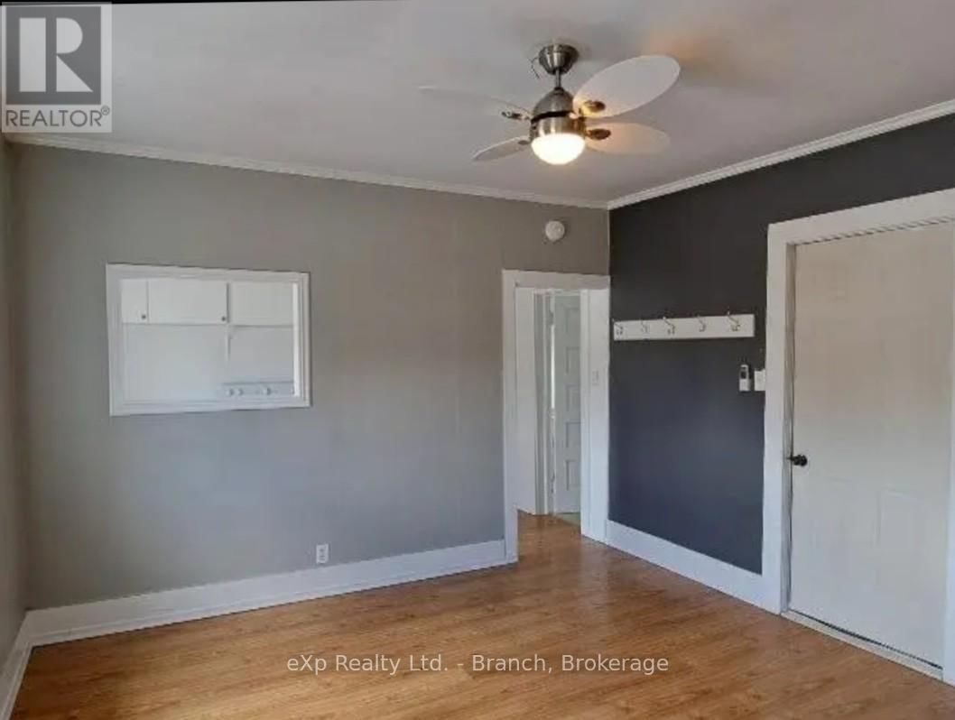 131-133 WHITEWOOD AVENUE Image 35