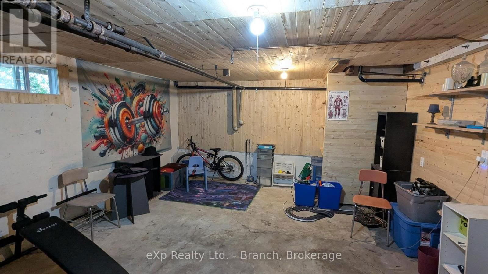 131-133 WHITEWOOD AVENUE Image 40