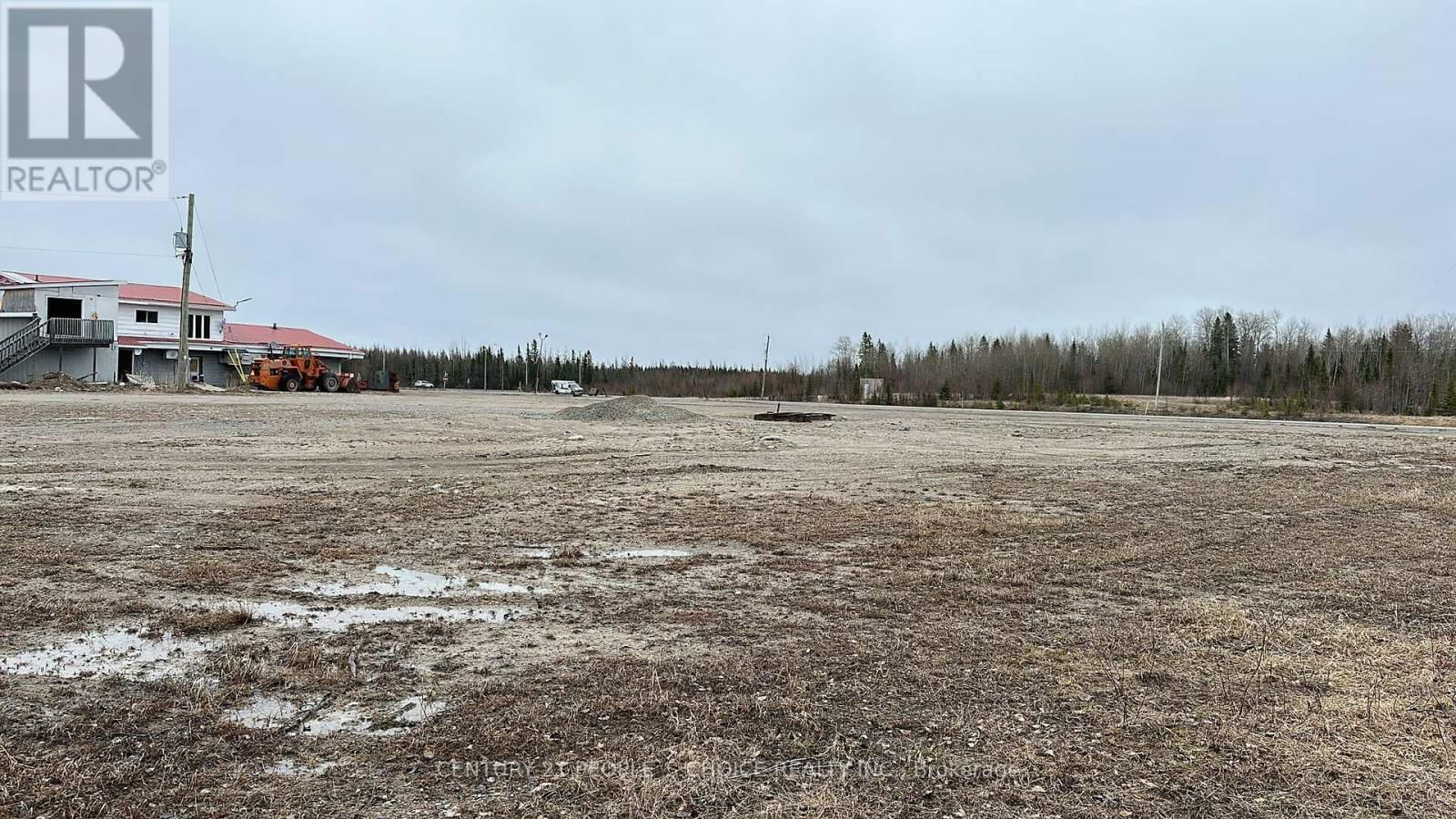 1 655 HIGHWAY Image 38