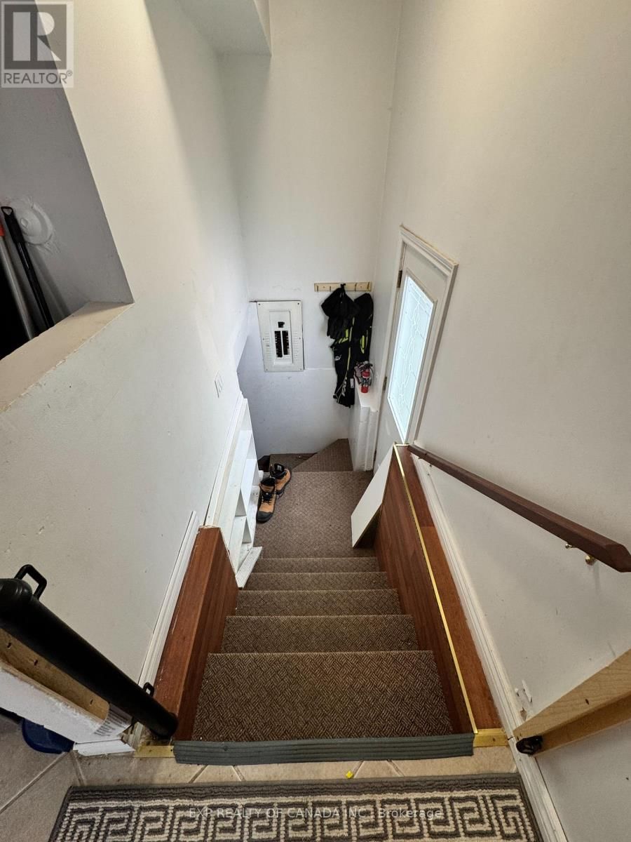 170 KENT AVENUE Image 11