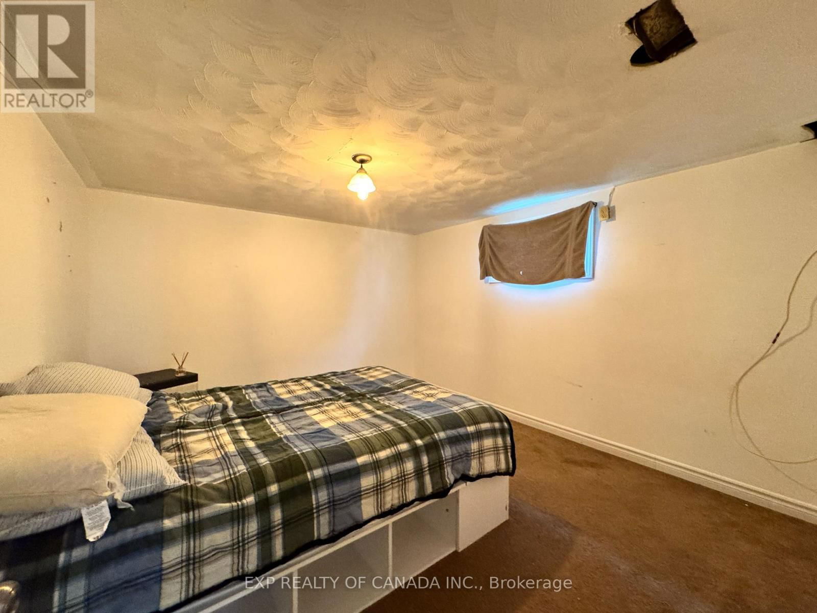 170 KENT AVENUE Image 14
