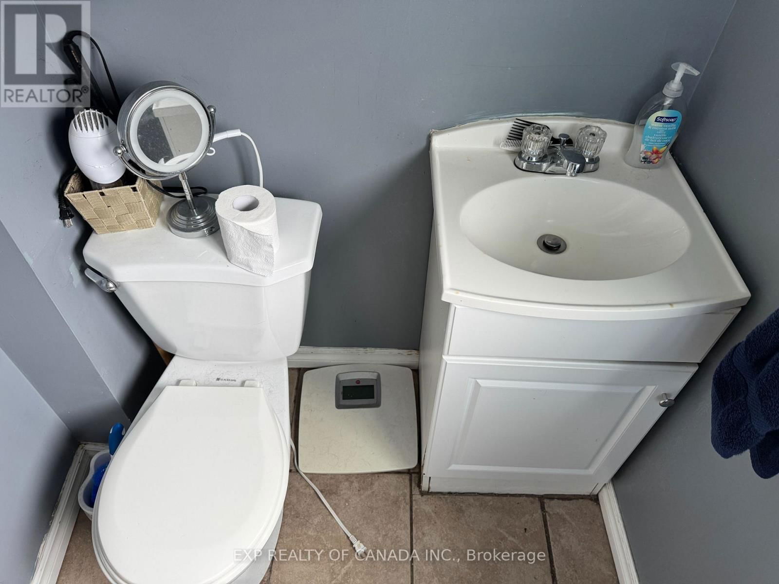 170 KENT AVENUE Image 25