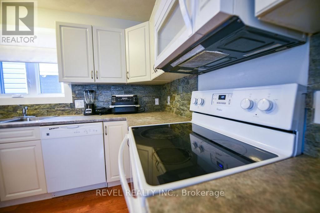 265 CEDAR STREET NORTH Image 10