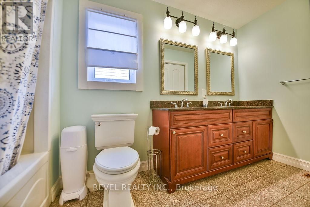 265 CEDAR STREET NORTH Image 16